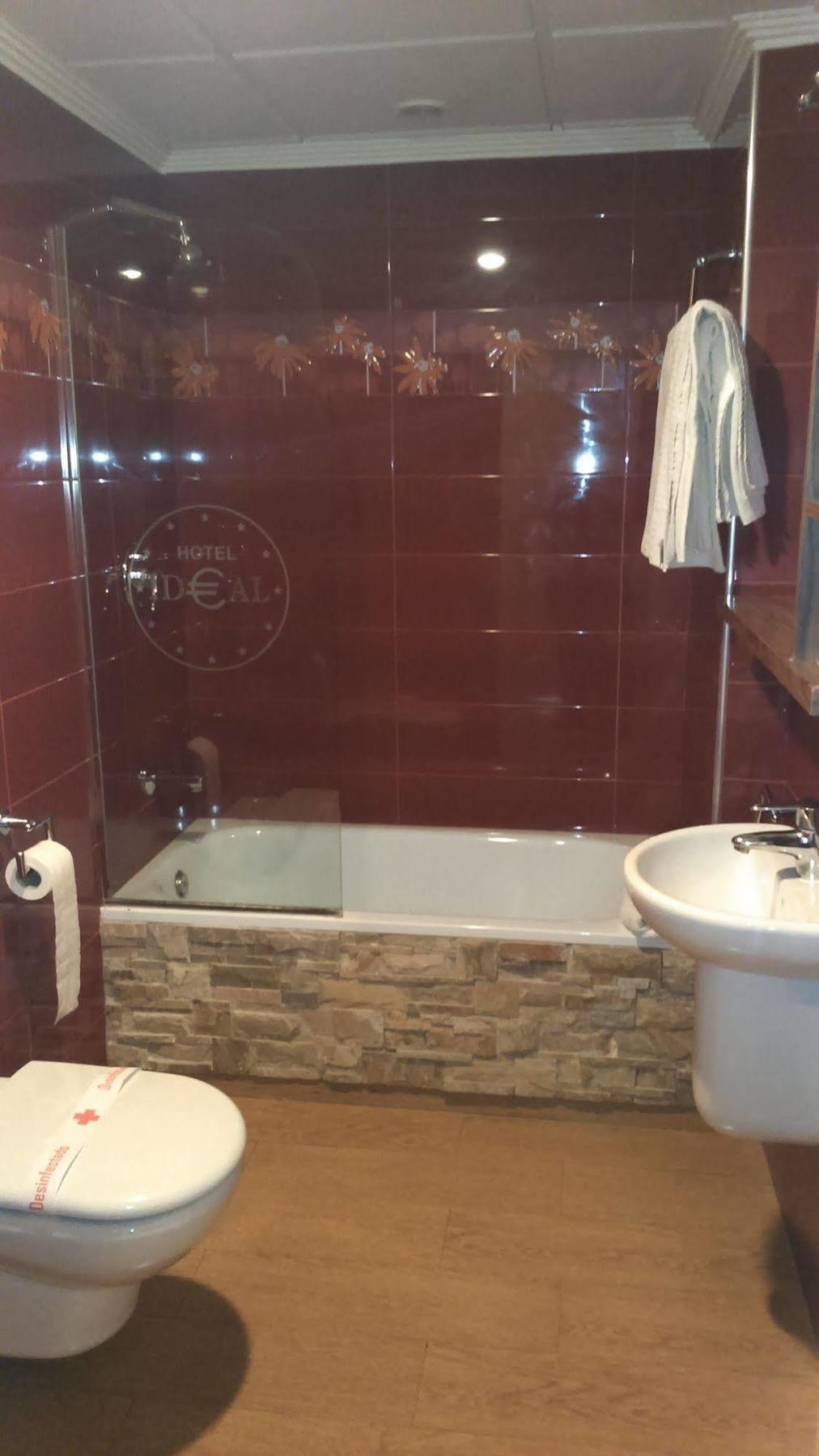 Hotel Ideal Villarrobledo Eksteriør billede